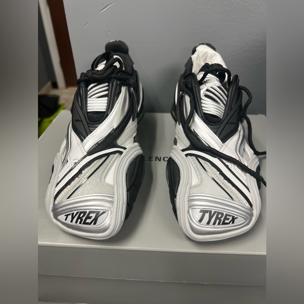 NIB- Balenciaga Tyrex sneakers black and silver - Picture 1 of 6
